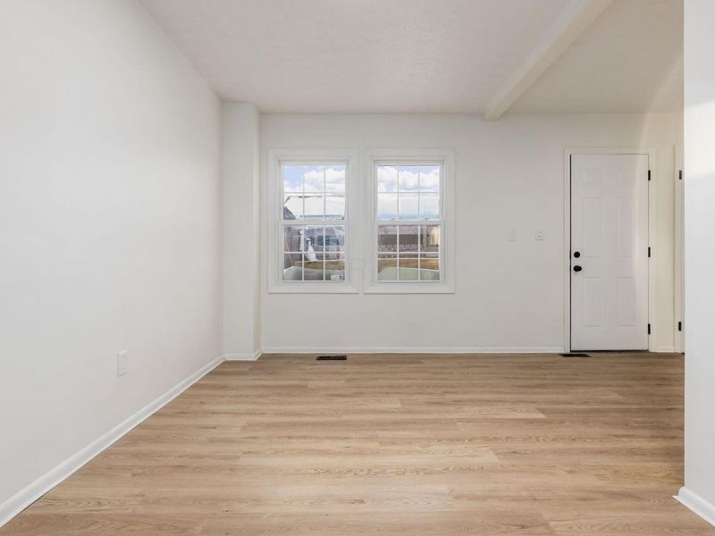 443 Clairbrook Avenue, Columbus, OH 43228 Photo 9