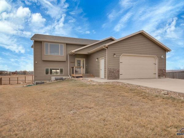 14769 LAMPLIGHT DR, Rapid City, SD 57703