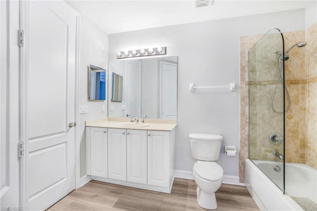 6031 Jonathans Bay Cir, Unit 302, Fort Myers, FL 33908 Photo