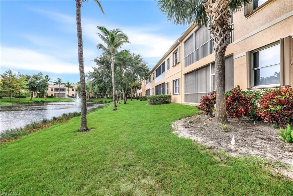 6031 Jonathans Bay Cir, Unit 302, Fort Myers, FL 33908 Photo