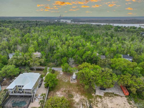3710 Mackey Cove Dr, Pensacola, FL 32514