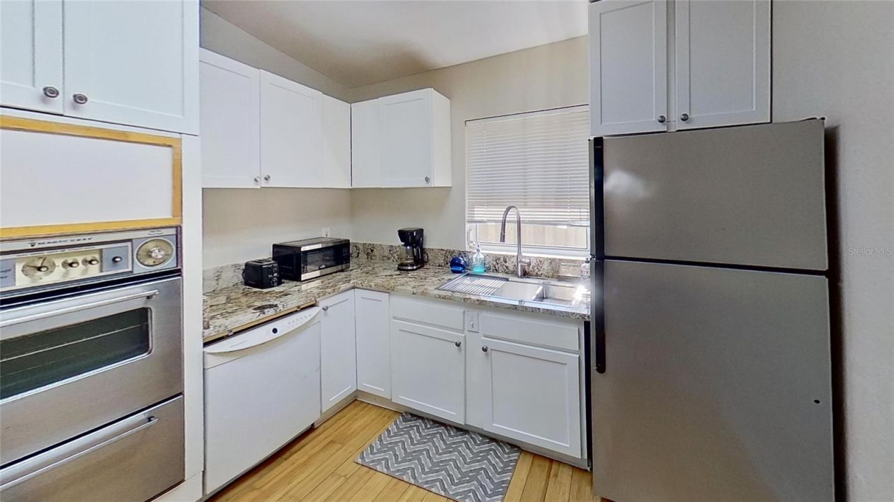 2342 Margaret Street, Sarasota, FL 34237 Photo