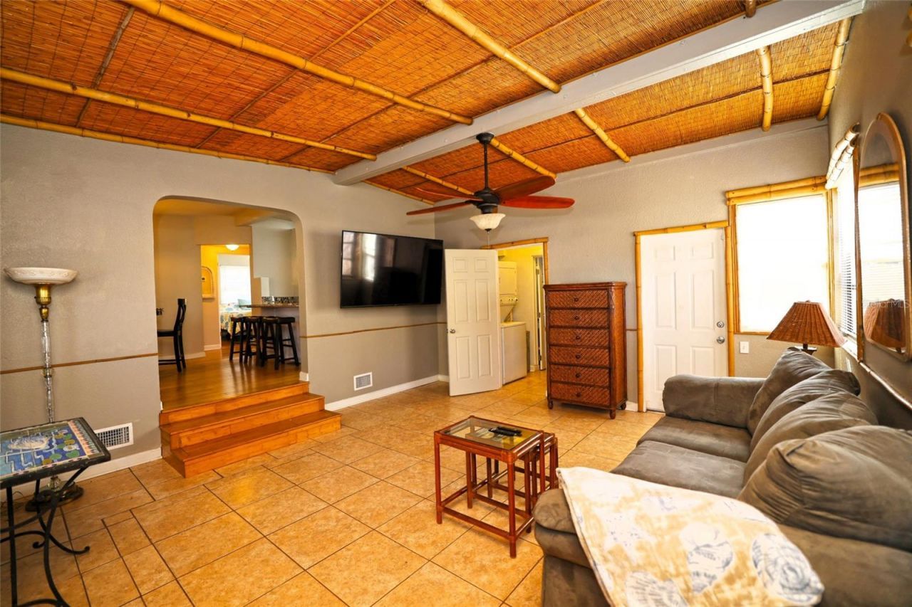 2342 Margaret Street, Sarasota, FL 34237 Photo