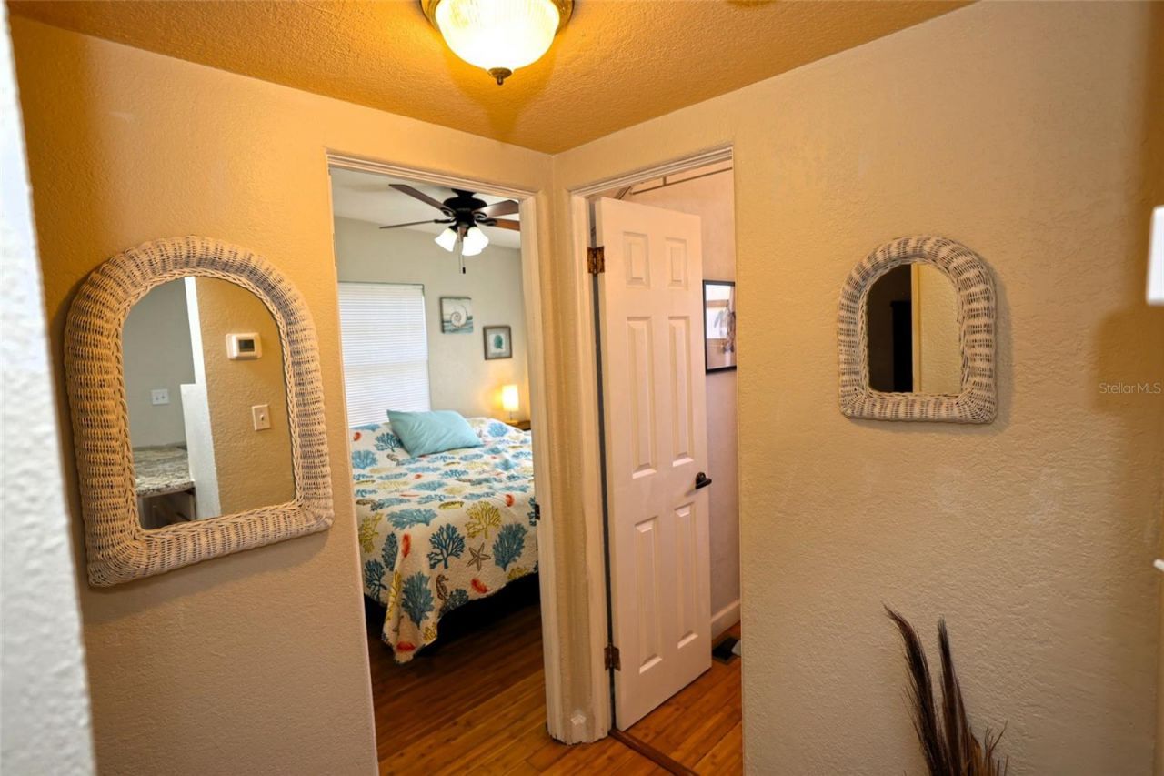 2342 Margaret Street, Sarasota, FL 34237 Photo