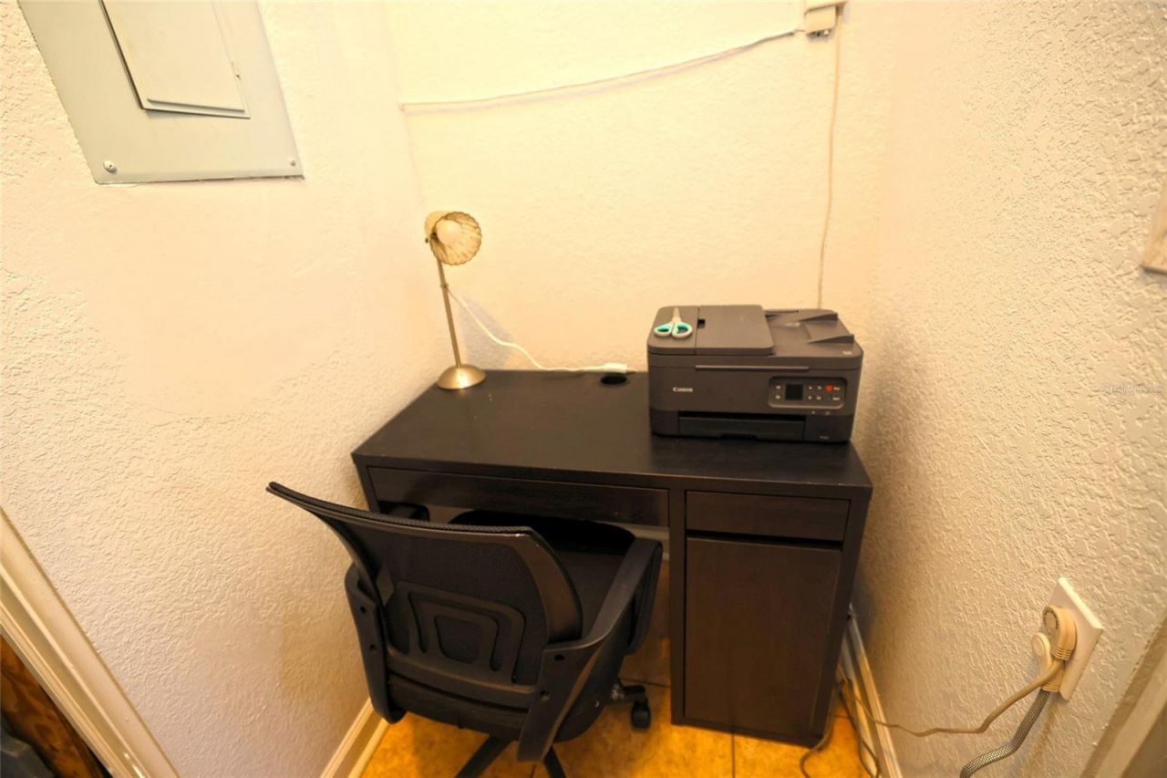 2342 Margaret Street, Sarasota, FL 34237 Photo