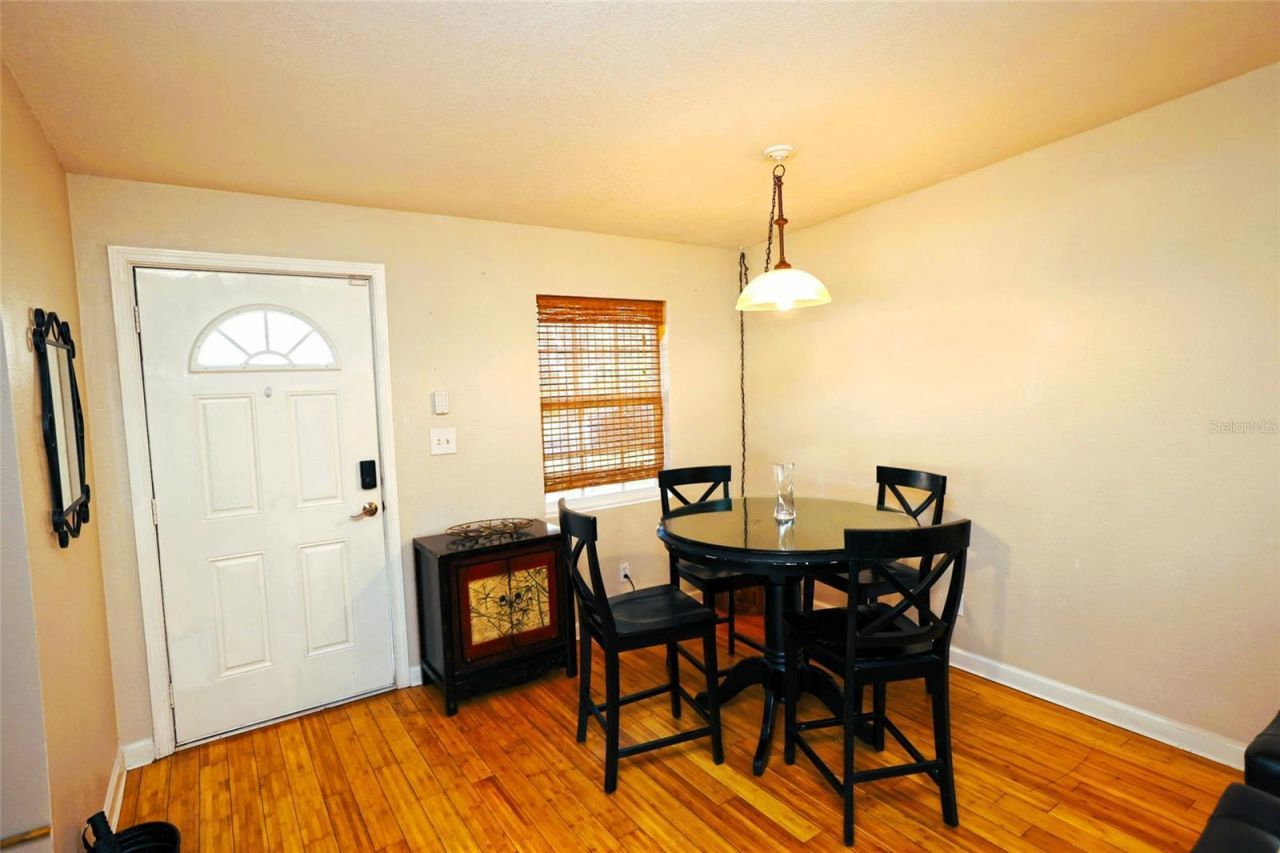 2342 Margaret Street, Sarasota, FL 34237 Photo