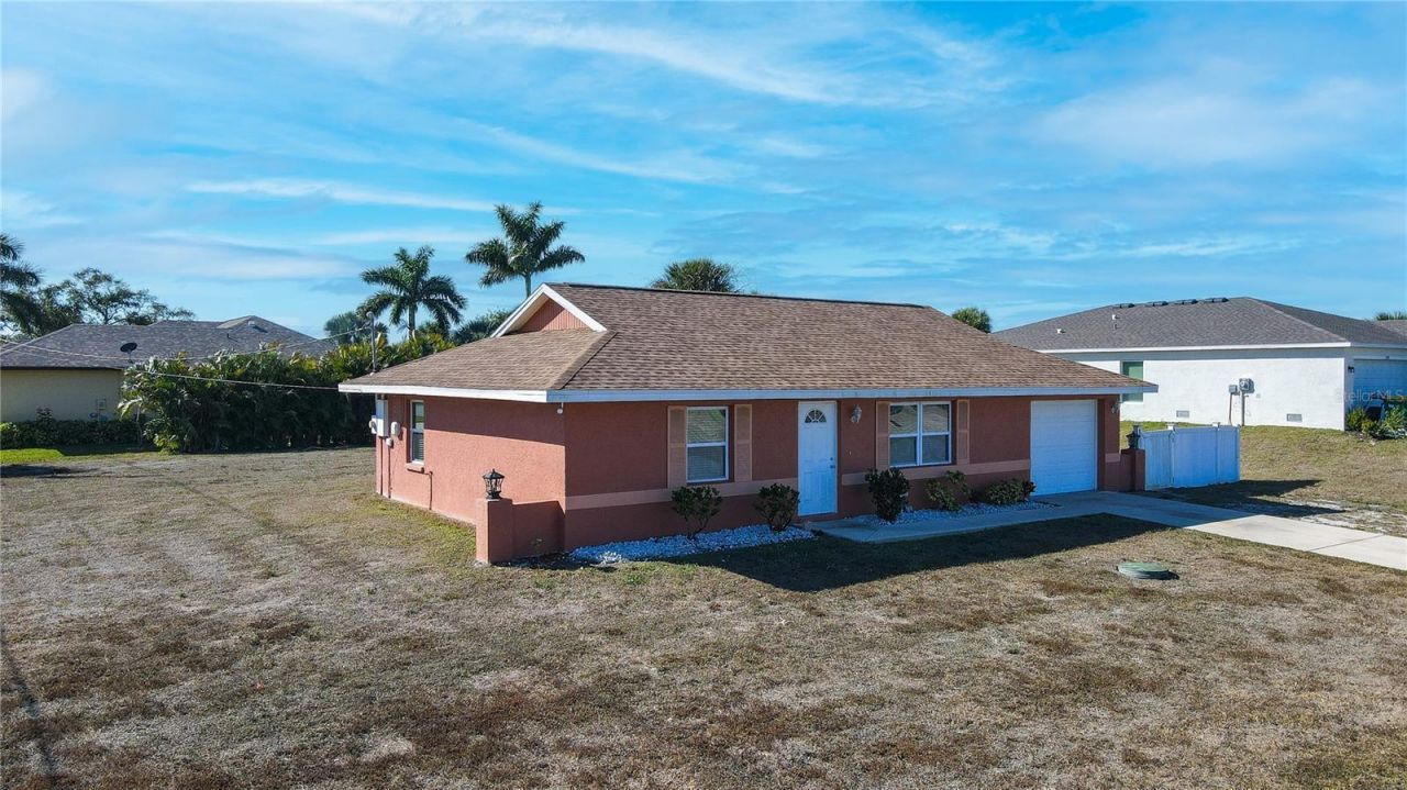17207 Seashore Avenue, Port Charlotte, FL 33948 Main Photo