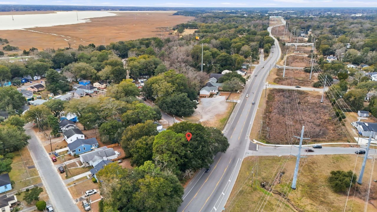 2343 Cambridge Avenue Photo 4