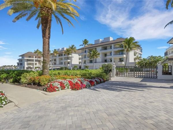 4400 Gulf Shore BLVD N, Unit 2-203, NAPLES, FL 34103