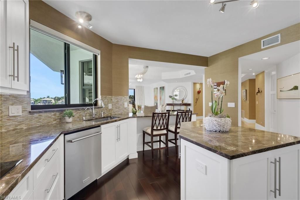 4400 Gulf Shore Blvd N, Unit 2-203, Naples, FL 34103 Photo