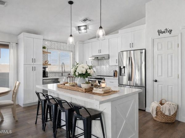 3206 S 81st Avenue, Phoenix, AZ 85043