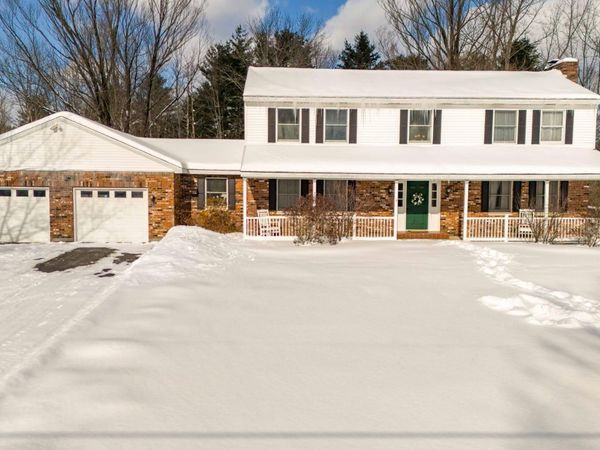 341 Hammondtown Road, Amsterdam, NY 12010