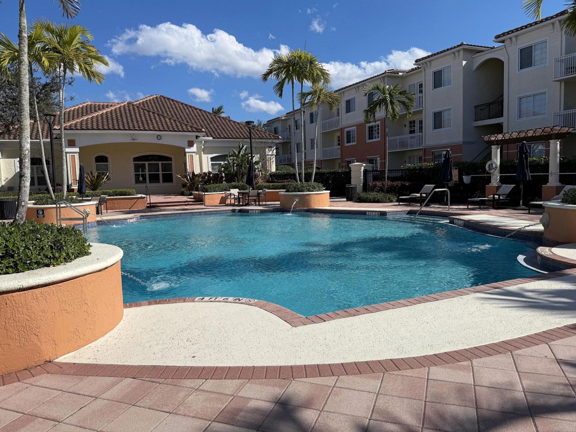 9873 Baywinds Drive, Unit 5303, West Palm Beach, FL 33411 Photo