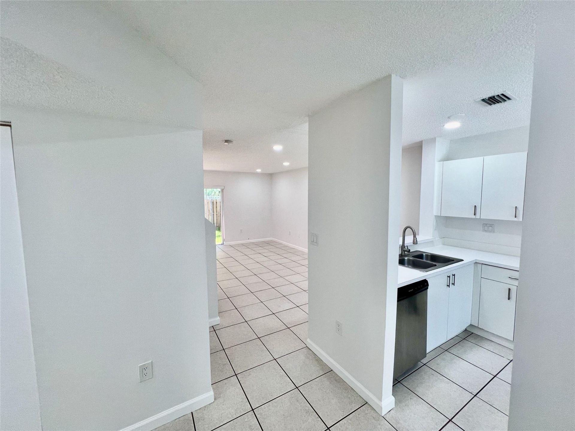 14156 SW 179th Terrace, Miami, FL 33177 Photo