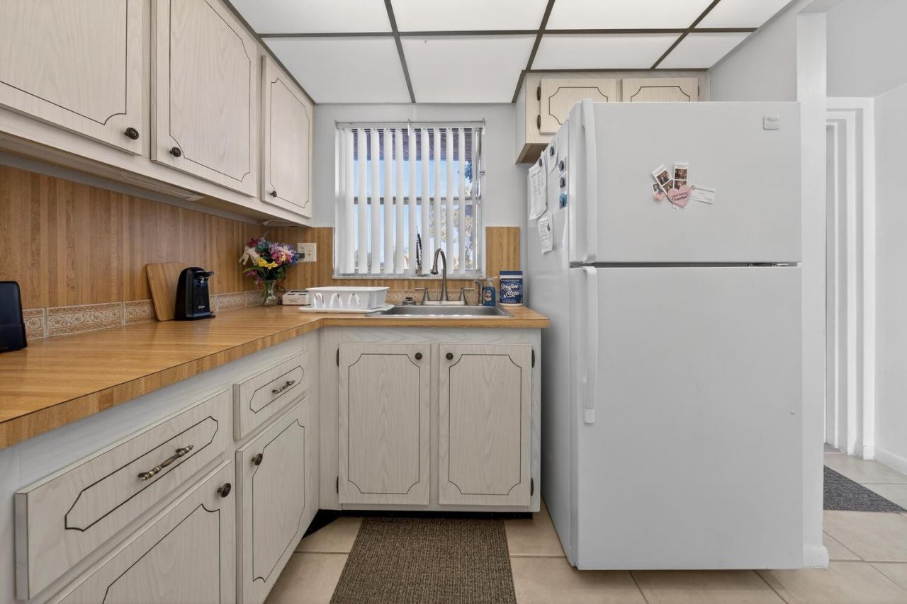 9281 Sunrise Lakes Boulevard, Unit 107, Sunrise, FL 33322 Photo