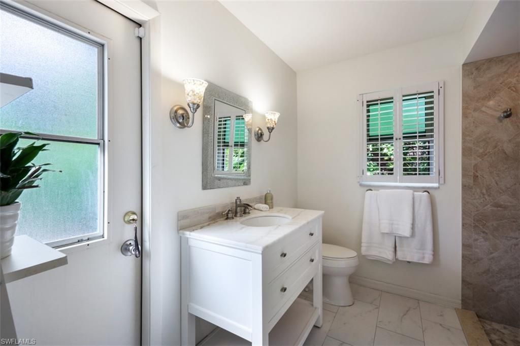 1030 Aqua Ln, Fort Myers, FL 33919 Photo