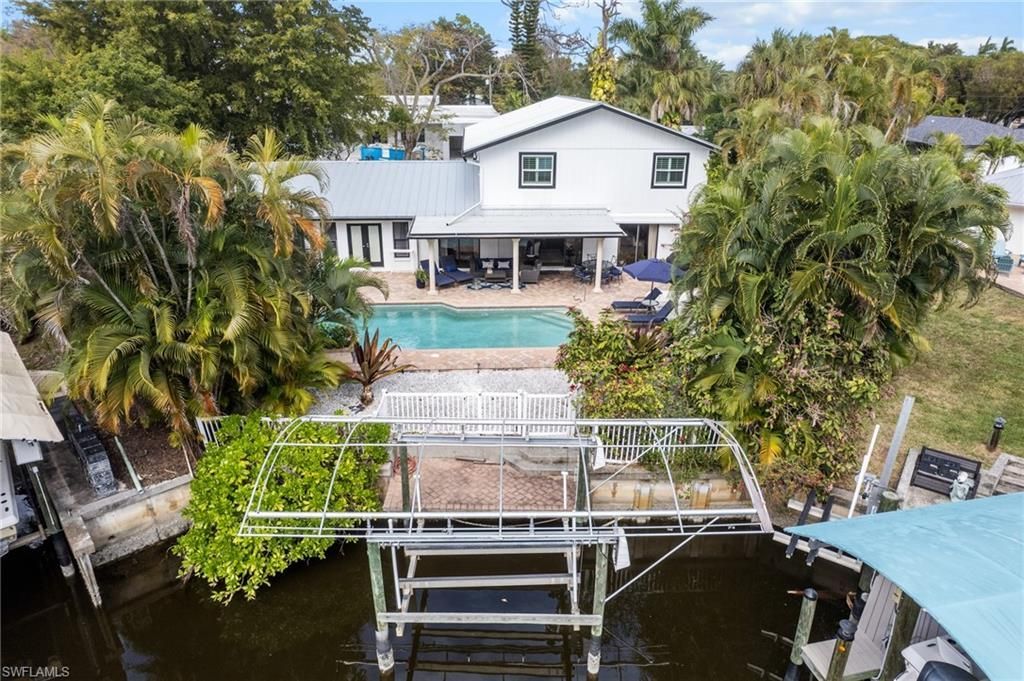 1030 Aqua Ln, Fort Myers, FL 33919 Photo