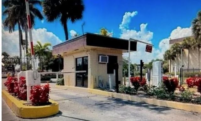 3121 NW 47th Ter , Unit 411, Lauderdale Lakes, FL 33319 Photo