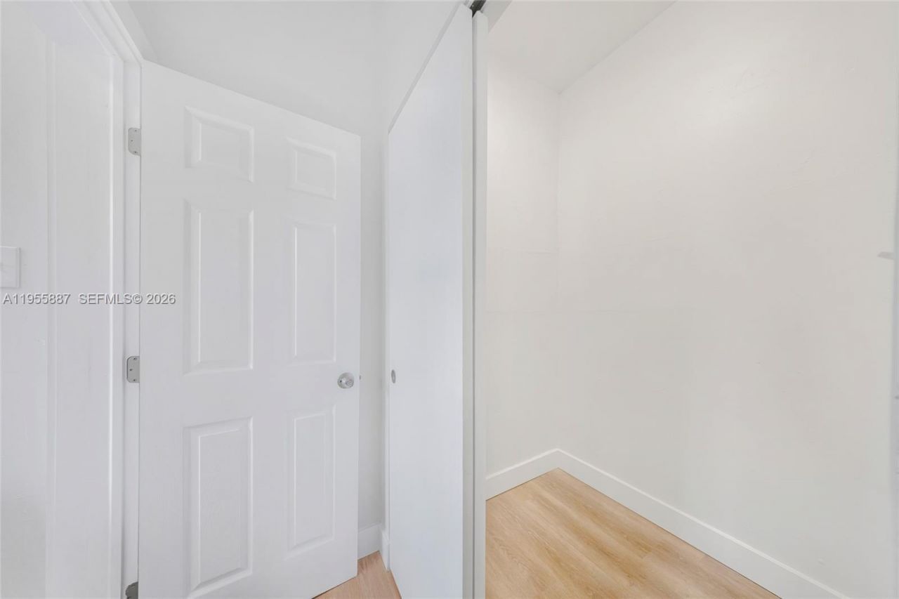 1648 NW 33rd St, Miami, FL 33142 Photo