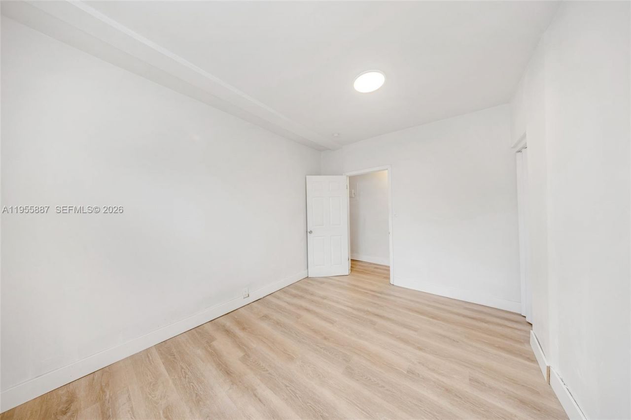 1648 NW 33rd St, Miami, FL 33142 Photo