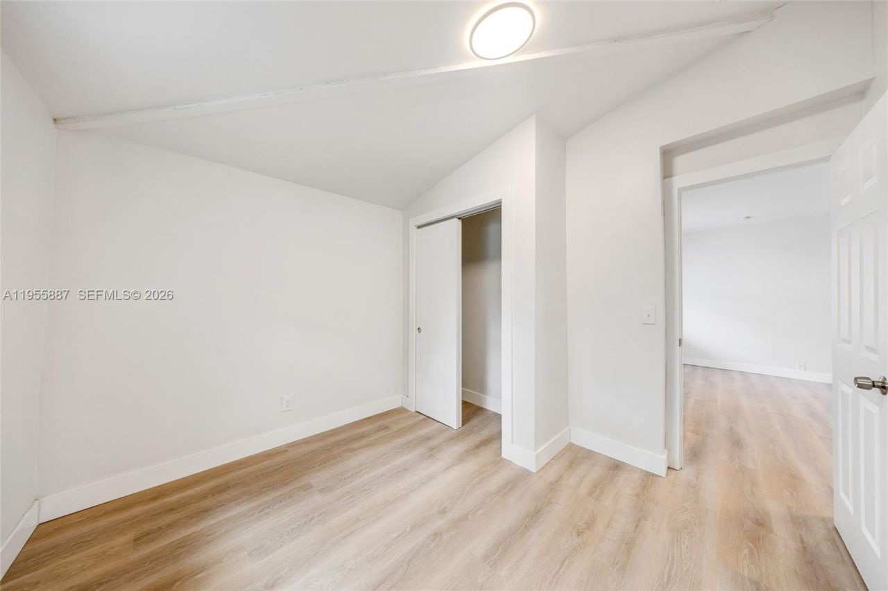 1648 NW 33rd St, Miami, FL 33142 Photo