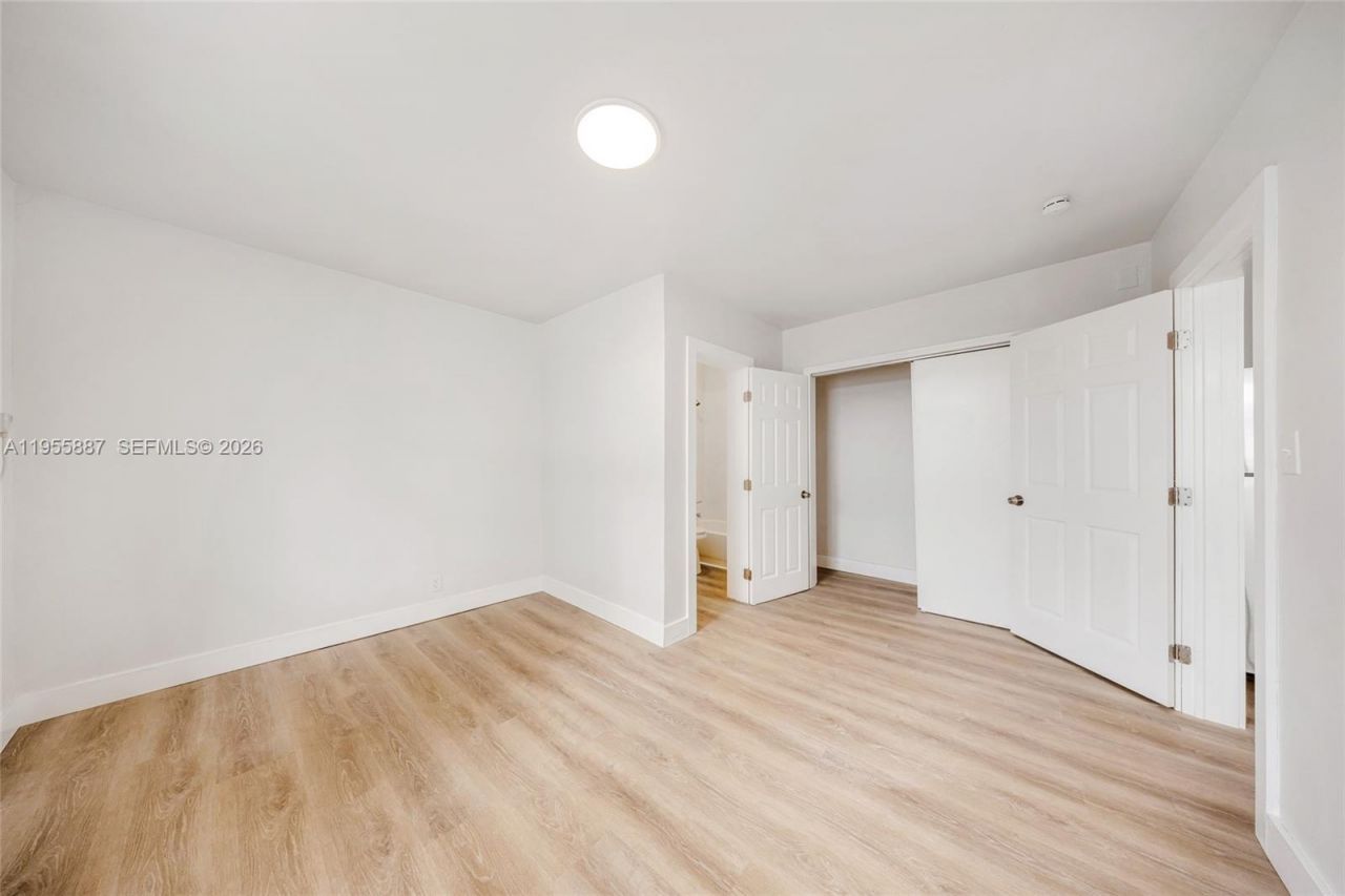 1648 NW 33rd St, Miami, FL 33142 Photo