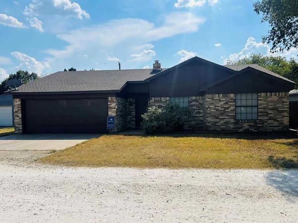 117 Cedar Hill Drive, Whitney, TX 76692