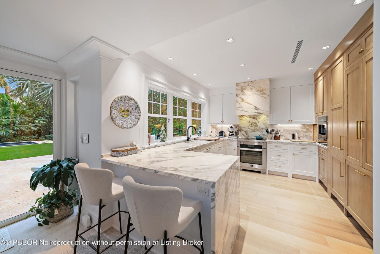 160 Chilean Avenue, Palm Beach, FL 33480 Photo