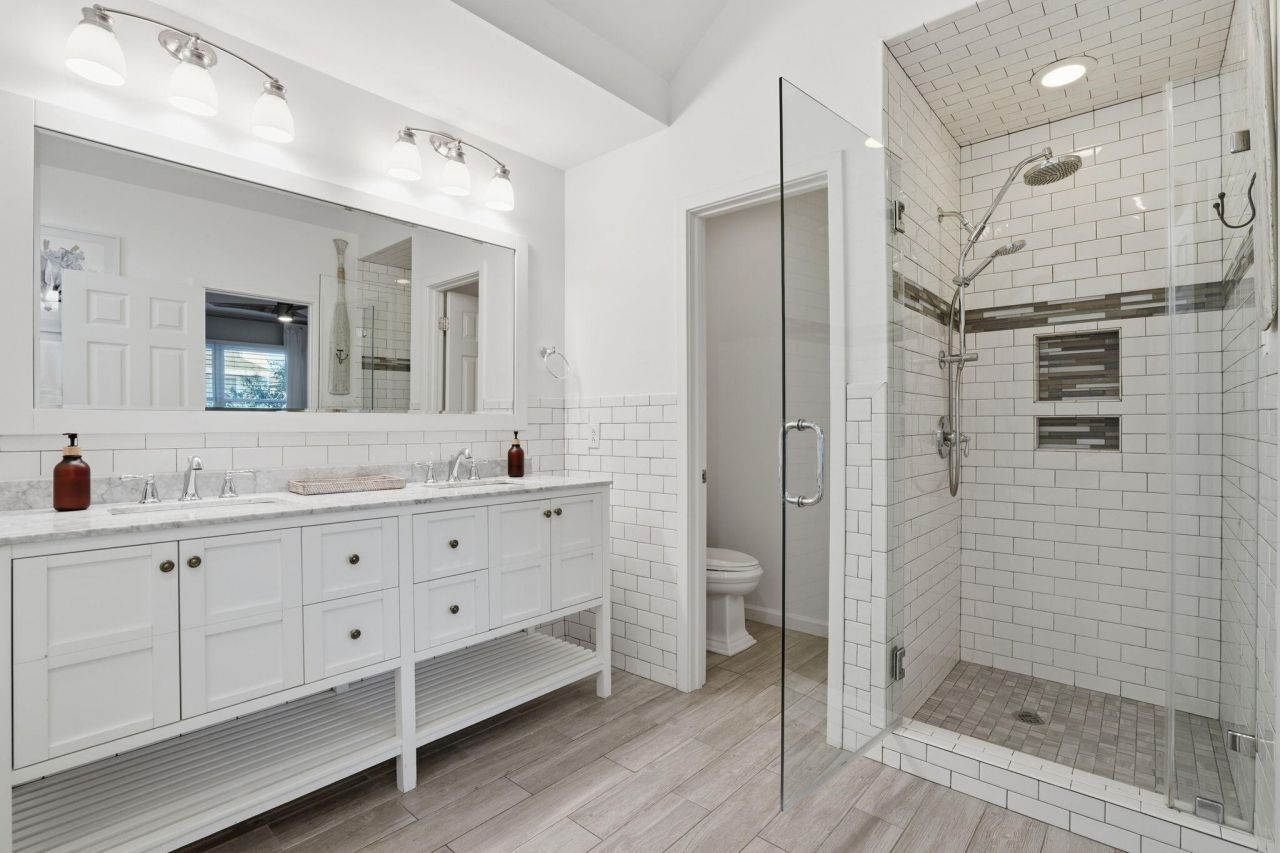 40 Grand Pavilion Boulevard Photo 17