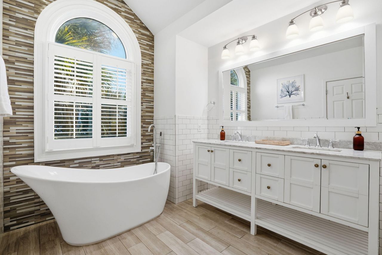 40 Grand Pavilion Boulevard Photo 18