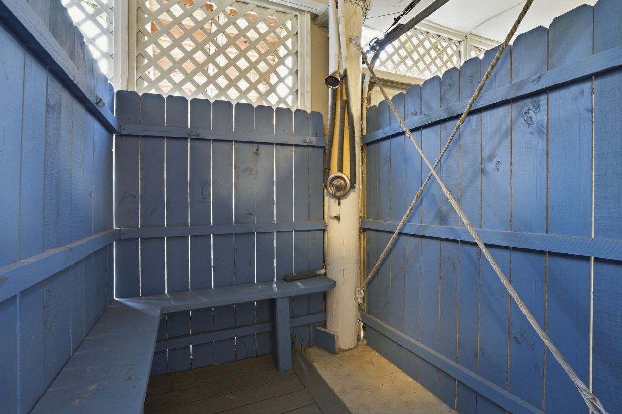 40 Grand Pavilion Boulevard Photo 35