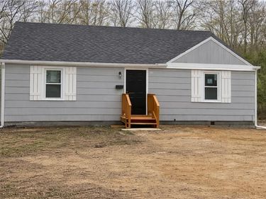 5105 Rinker Road, Kansas City, MO 64129