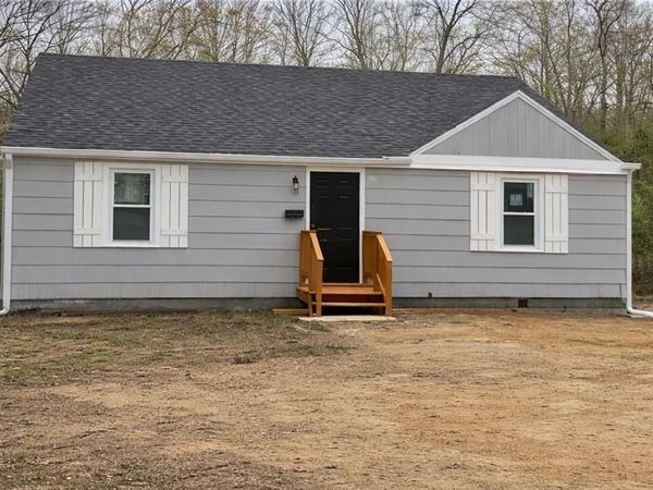 5105 Rinker Road, Kansas City, MO 64129