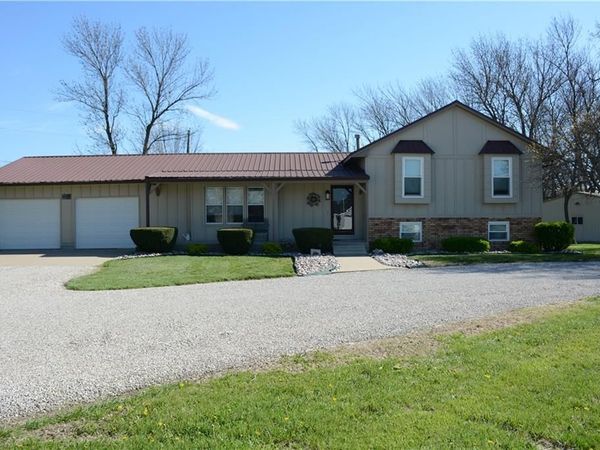 1424 Alleghany Street, Burlington, KS 66839