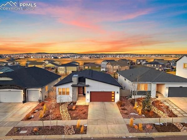 6518 Cumbre Vista Way, Colorado Springs, CO 80924