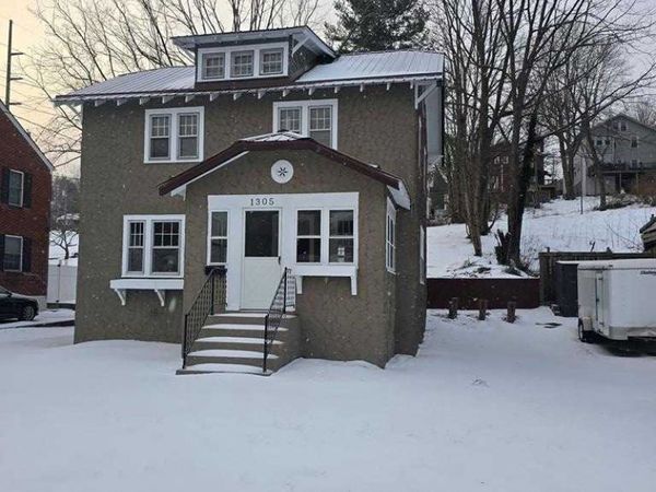 1305 College Ave, Bluefield, WV 24701