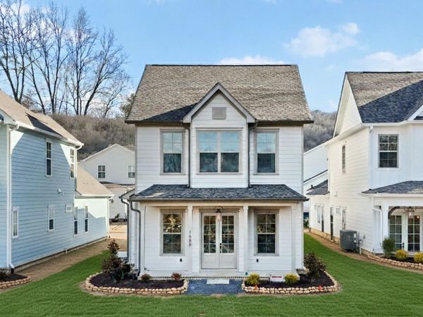 1688 Farmstead Drive, Hixson, TN 37343