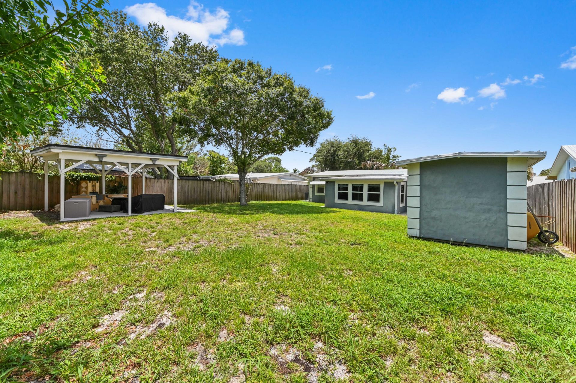 5709 SE Indigo Avenue, Stuart, FL 34997 Photo