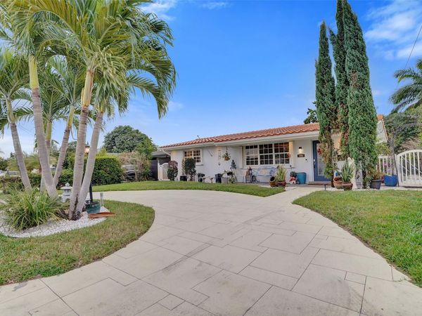 7680 NW 14th St, Pembroke Pines, FL 33024