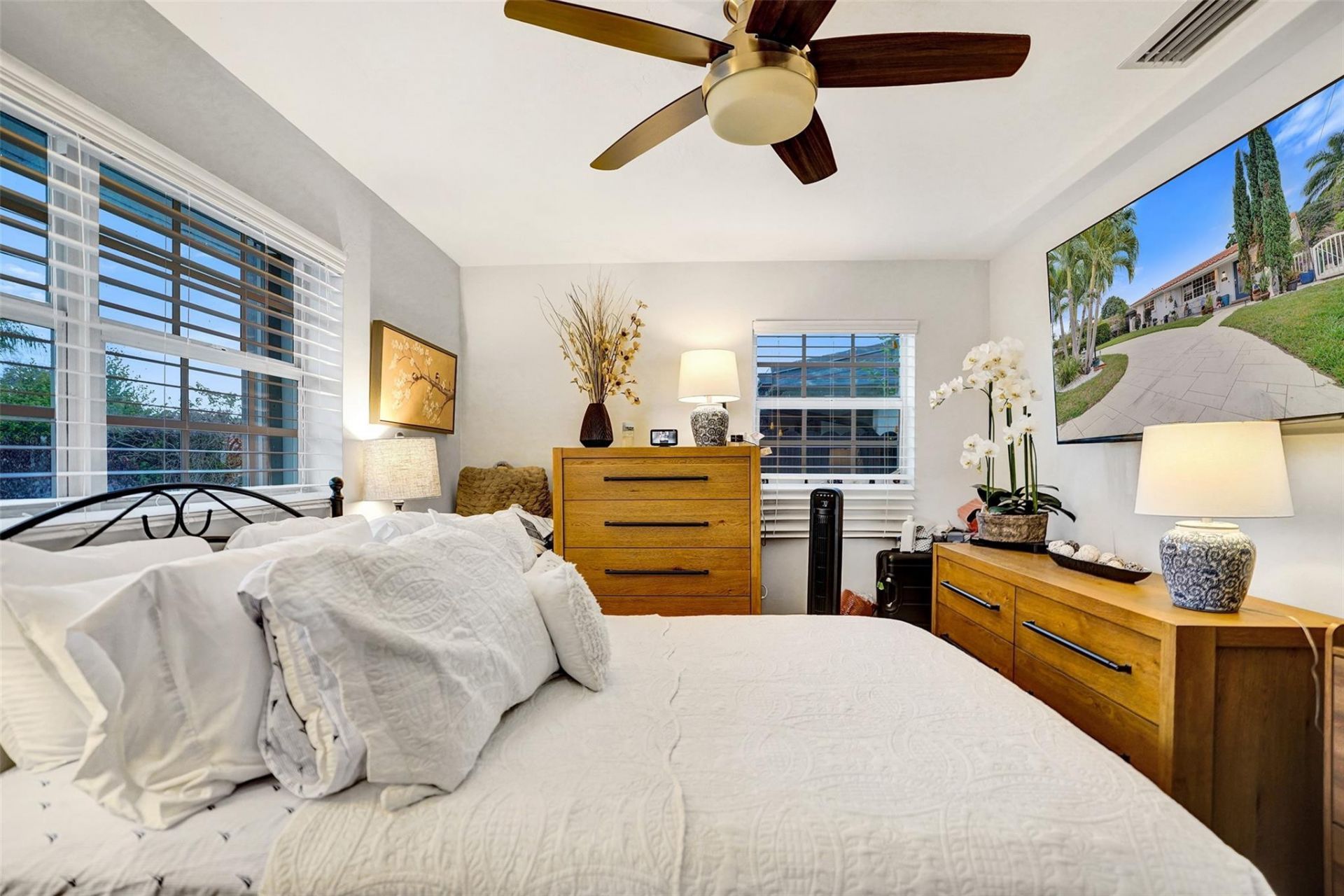 7680 NW 14th St, Pembroke Pines, FL 33024 Photo