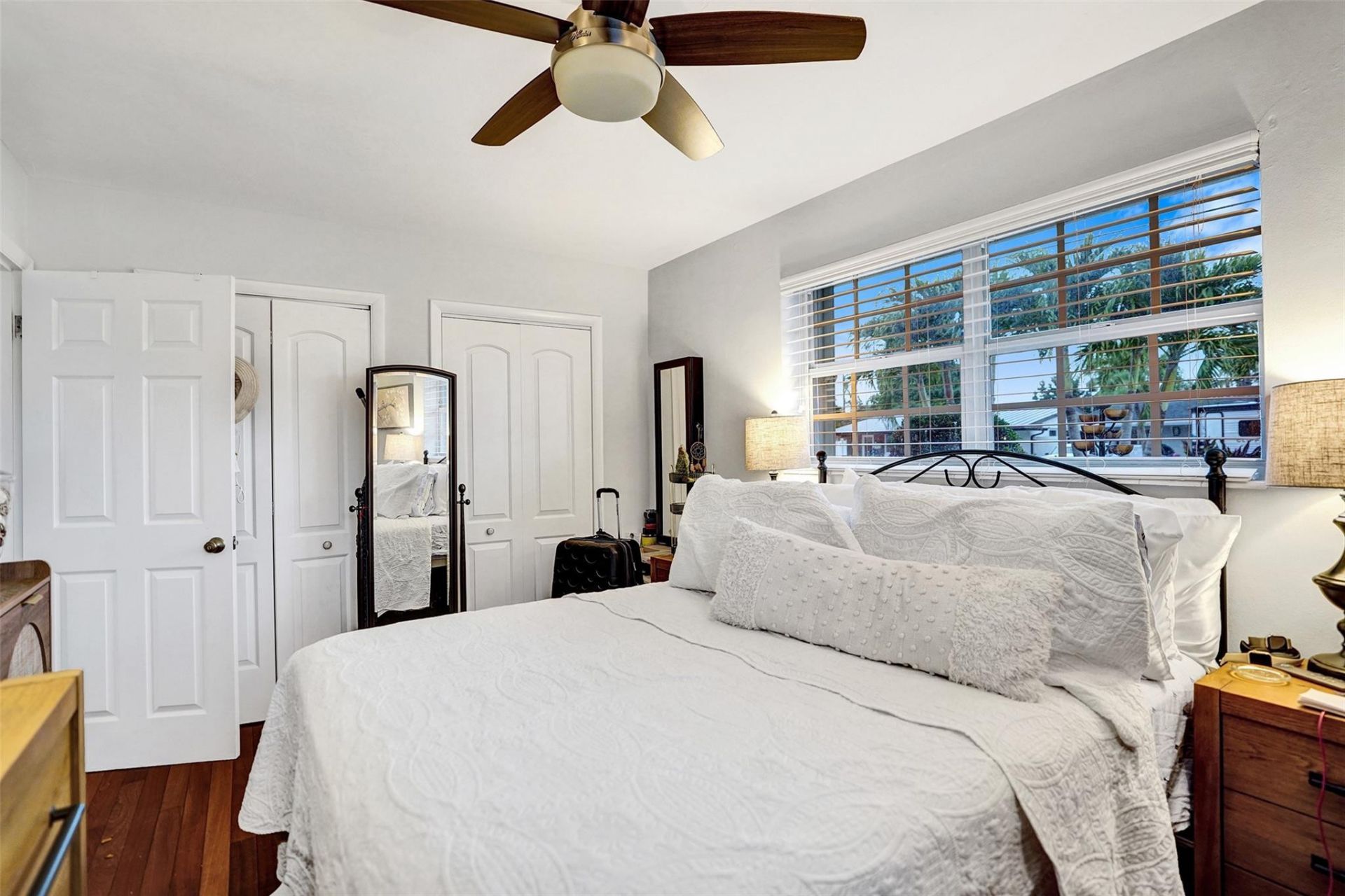 7680 NW 14th St, Pembroke Pines, FL 33024 Photo