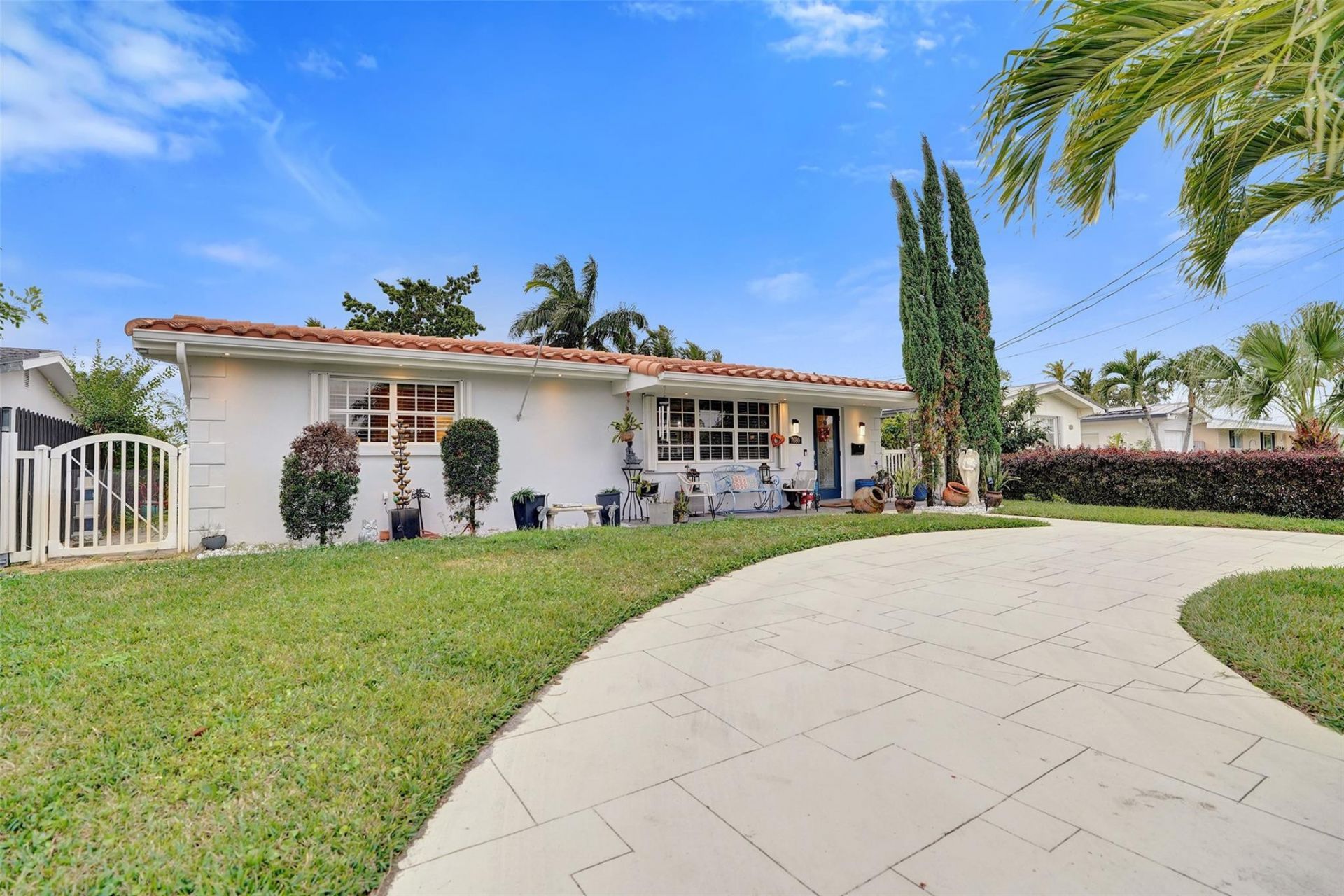 7680 NW 14th St, Pembroke Pines, FL 33024 Photo