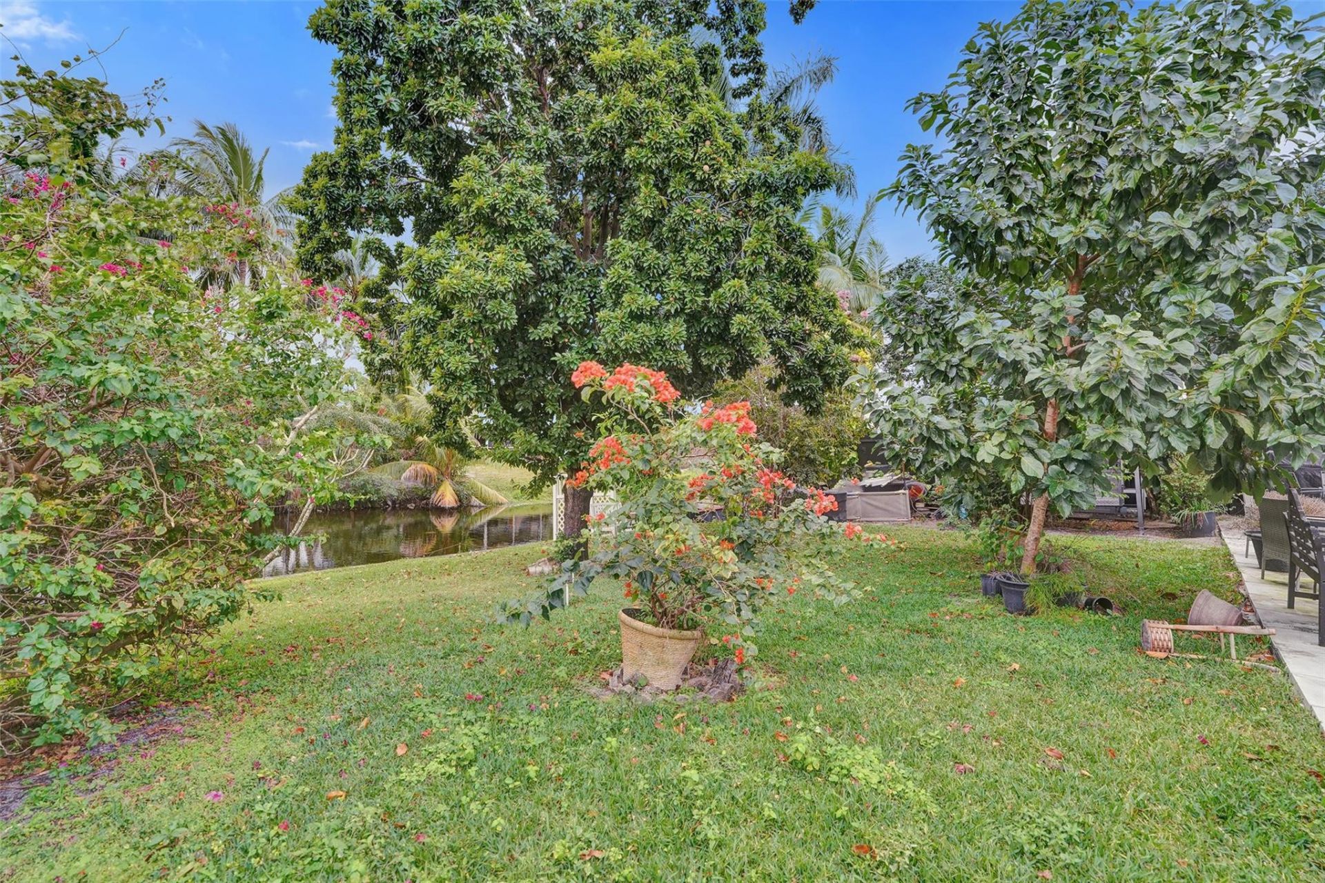 7680 NW 14th St, Pembroke Pines, FL 33024 Photo