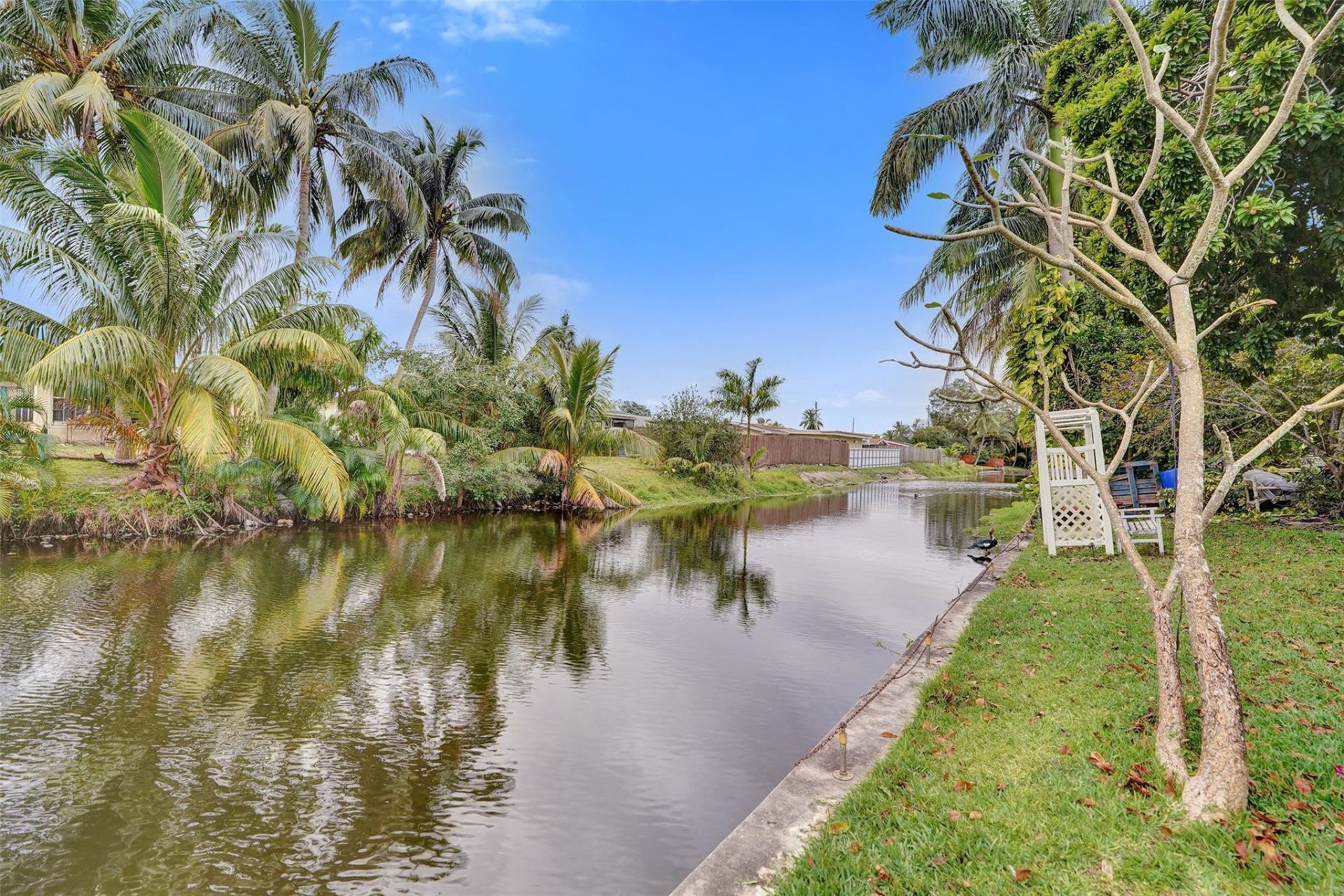 7680 NW 14th St, Pembroke Pines, FL 33024 Photo