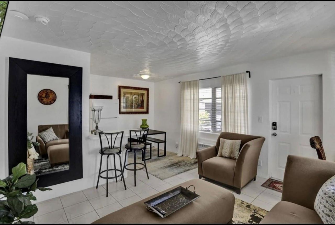 820 NE 16th Avenue, Unit 8, Fort Lauderdale, FL 33304 Photo