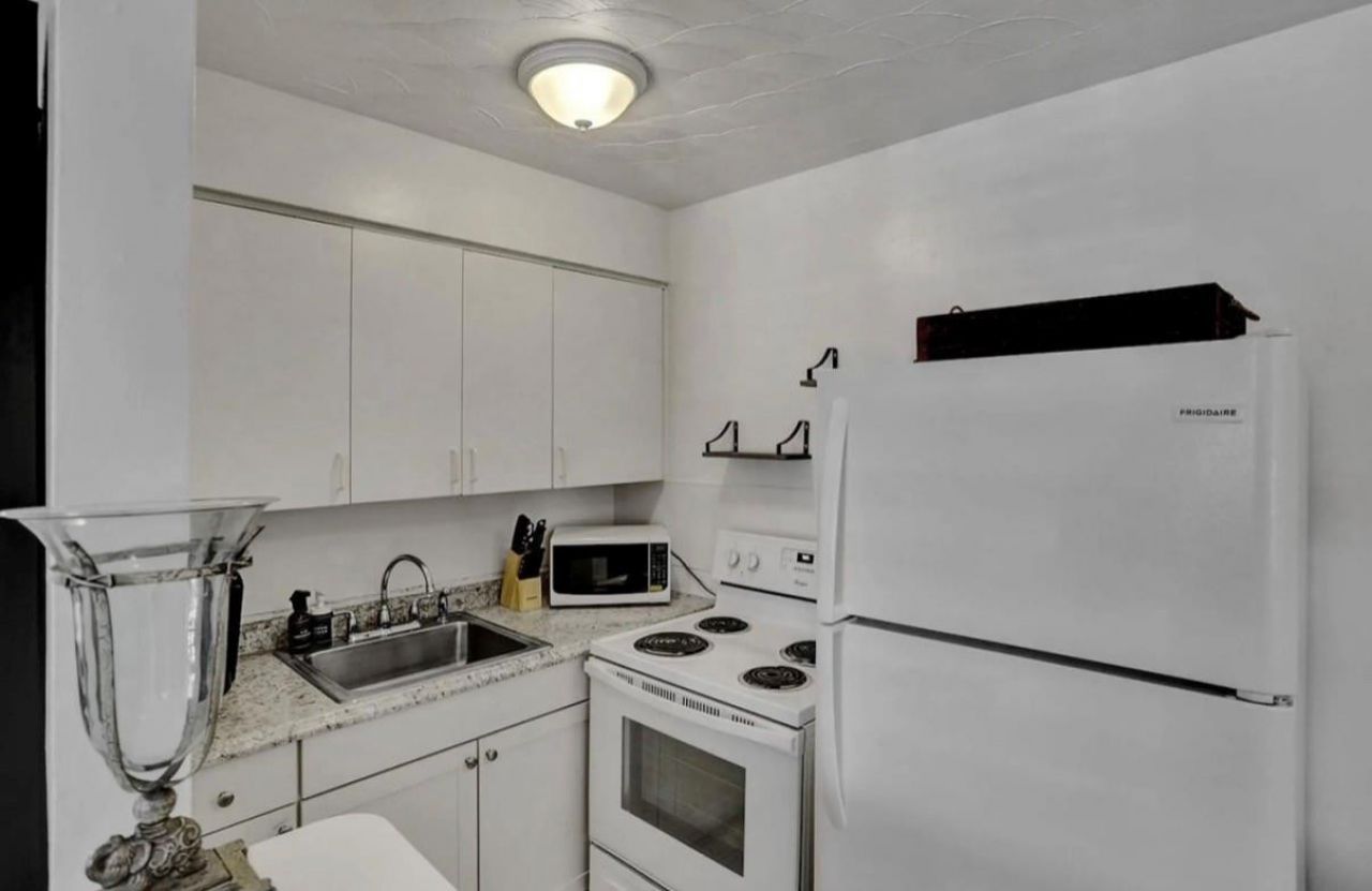 820 NE 16th Avenue, Unit 8, Fort Lauderdale, FL 33304 Photo