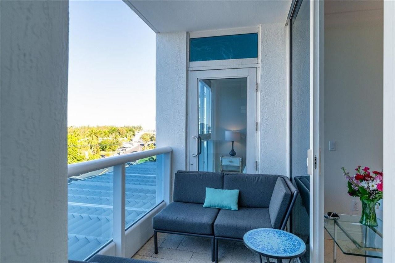 715 Bayshore Drive, Unit 506, Fort Lauderdale, FL 33304 Photo