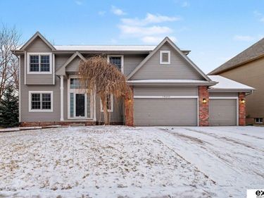 19605 Pierce Street, Omaha, NE 68130