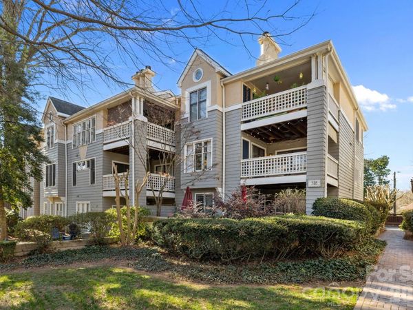 318 Queens Road, Unit 11, Charlotte, NC 28204