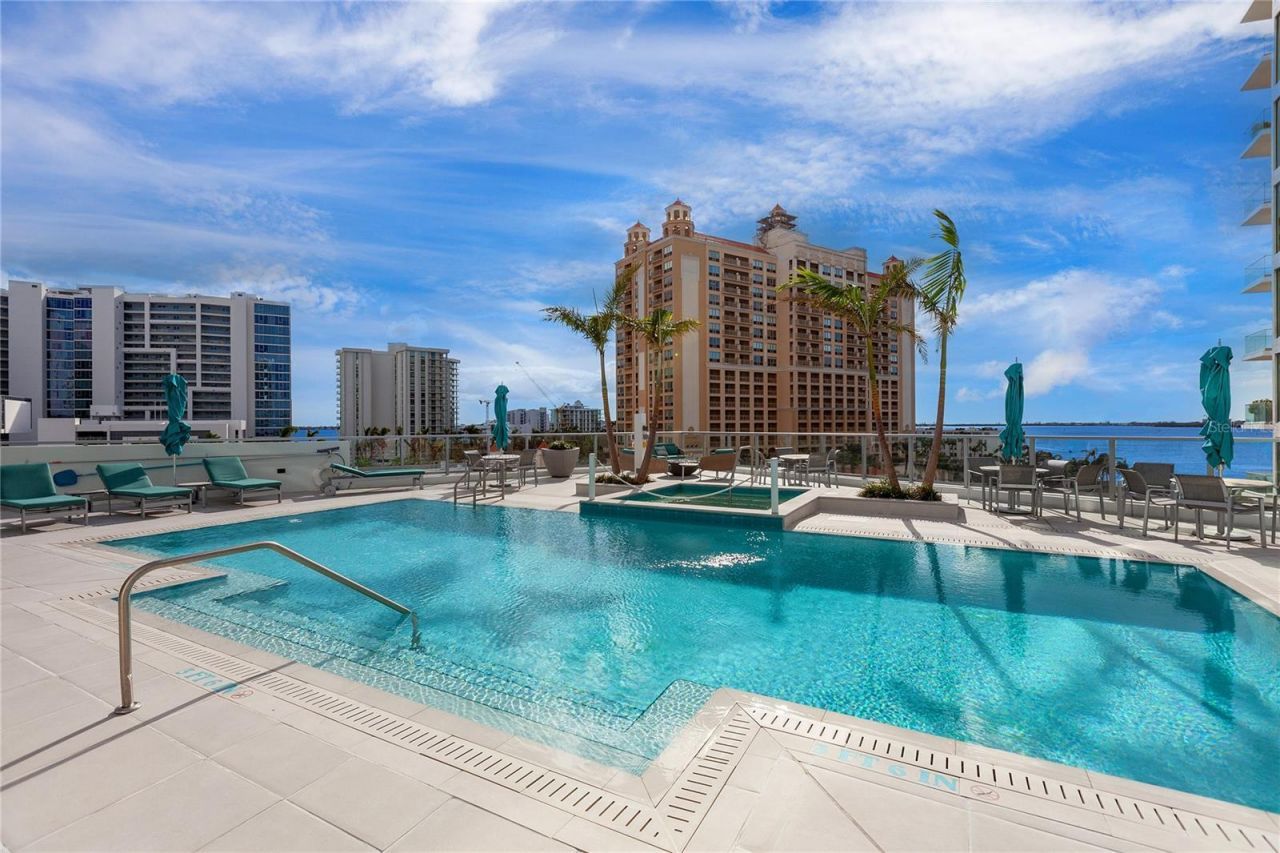 301 Quay Commons, Unit 509, Sarasota, FL 34236 Photo